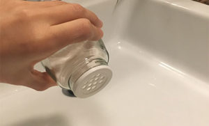 klozet-temizligi-ve-lavabo-icin-dogal-deterjan klozet temizligi ve lavabo icin dogal temizlik urunu